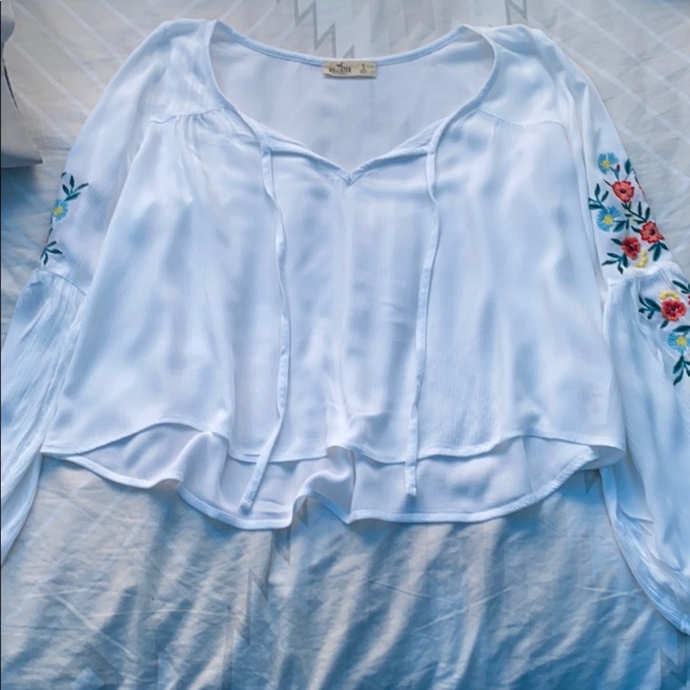 hollister floral blouse